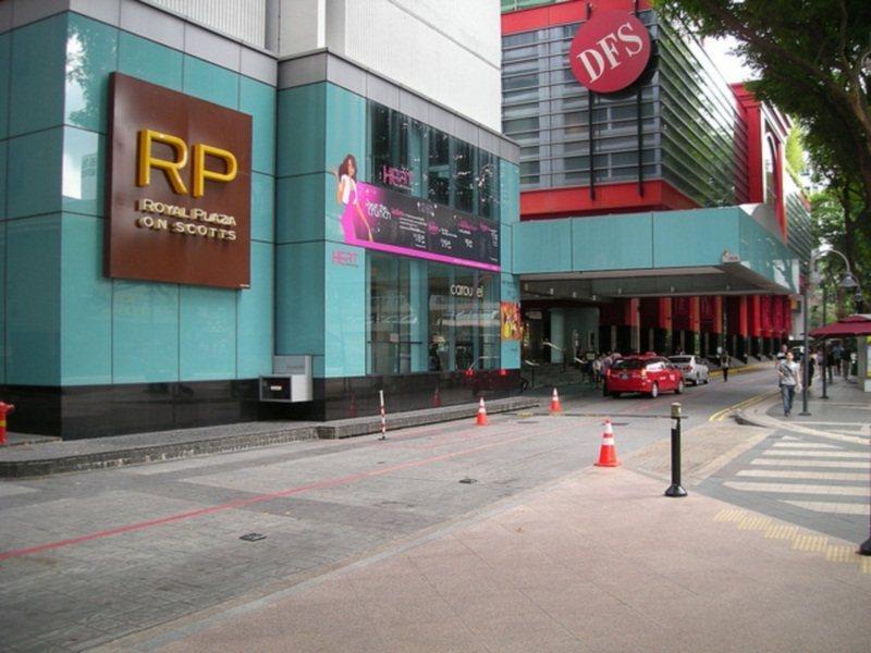 Royal Plaza On Scotts Singapura Exterior foto Royal Plaza Hotel